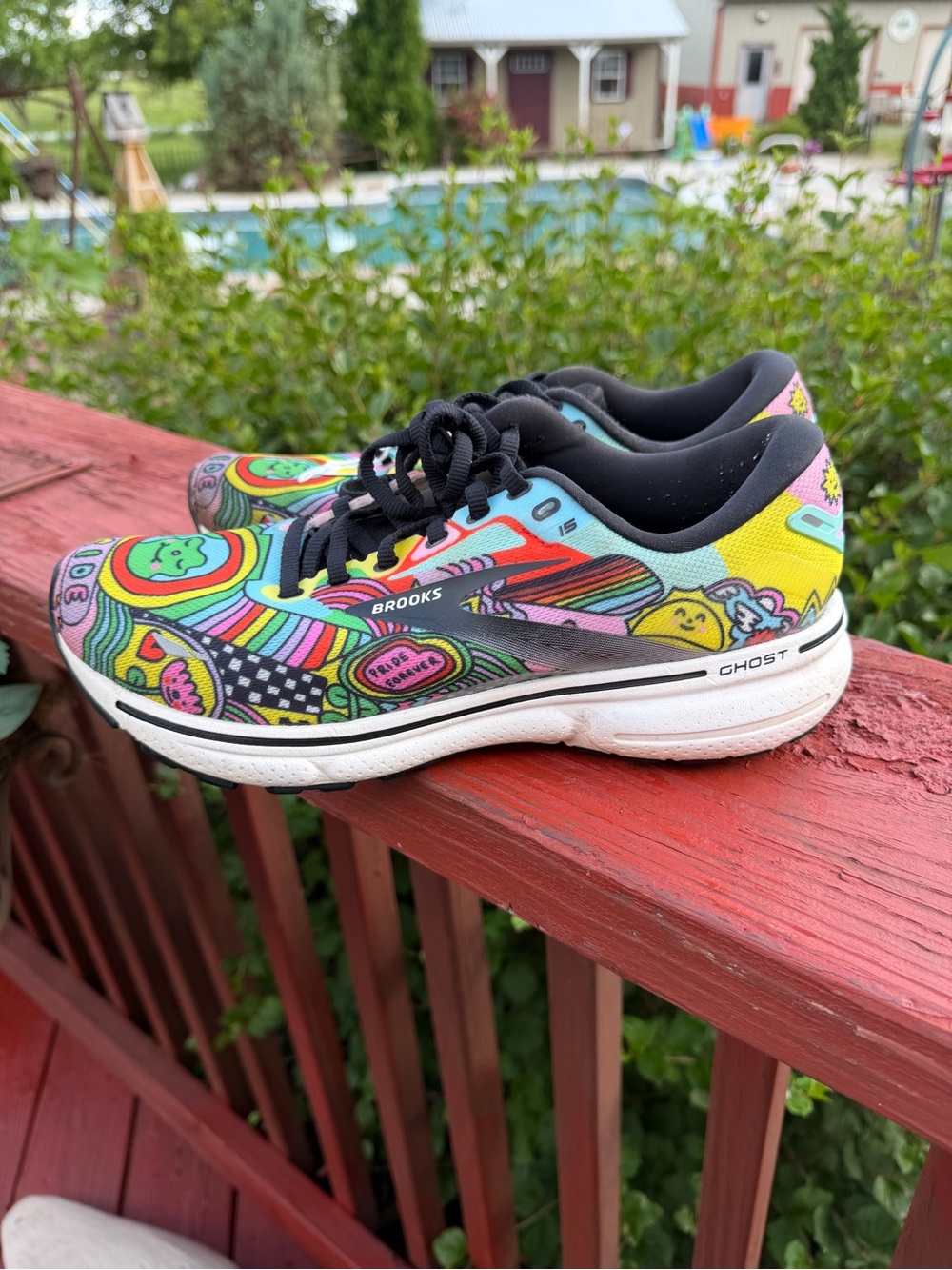 Brooks Run Proud Ghost 15 Size 9M